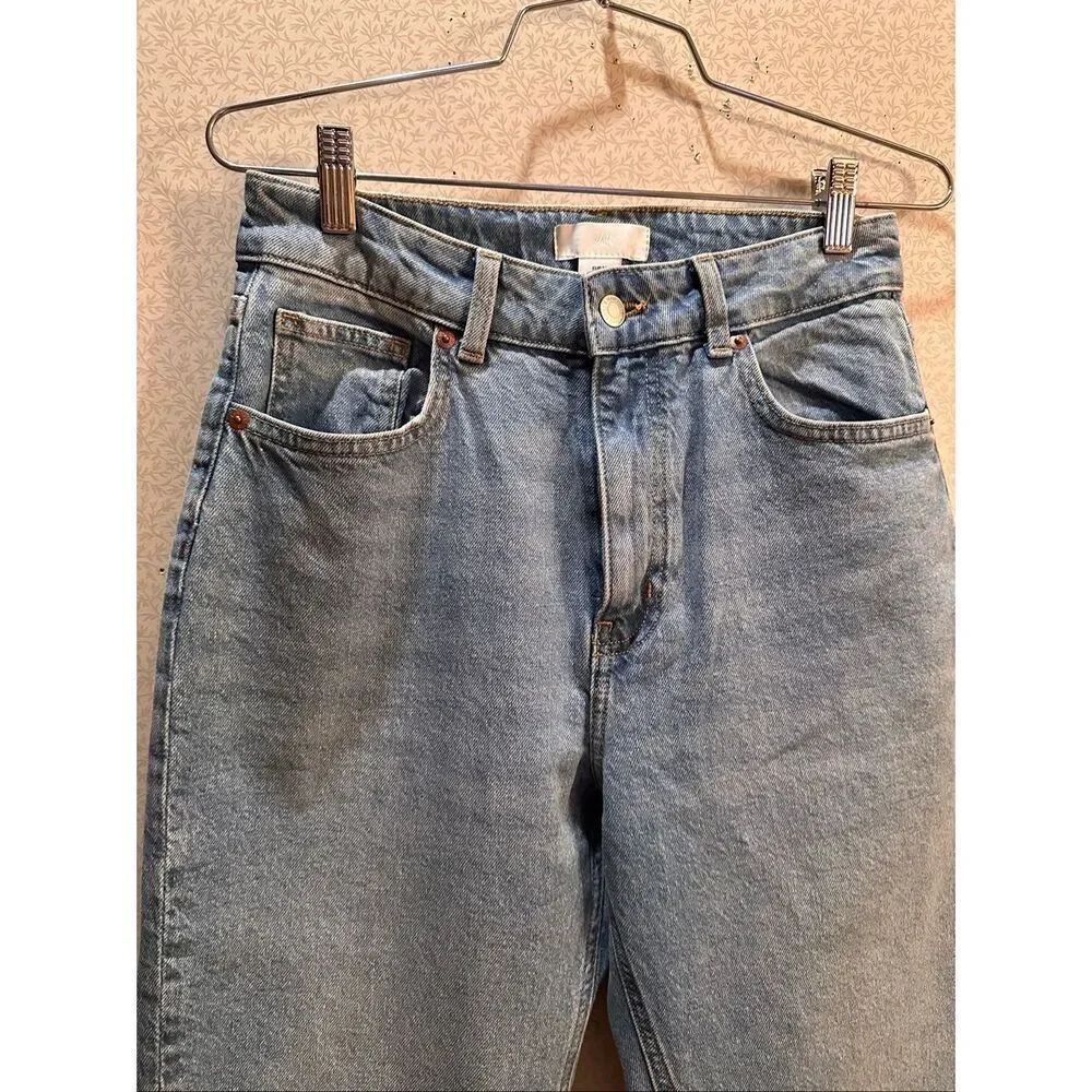 Like new H&M high rise jeans - Picture 3 of 8